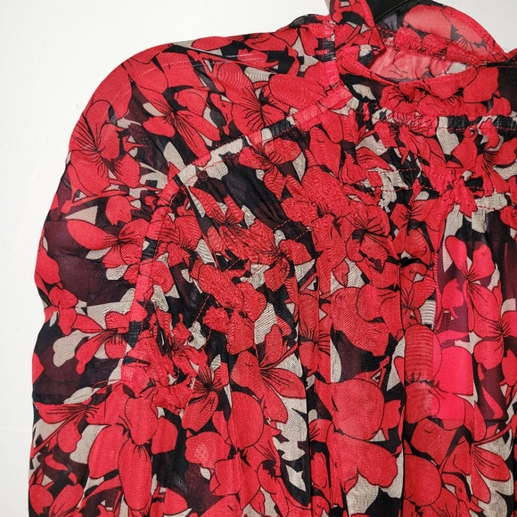 NWT Te Da' MEDIUM TOP BLOUSE UNIQUE CROPPED BoHo SMOCKED RED - Picture 5 of 16